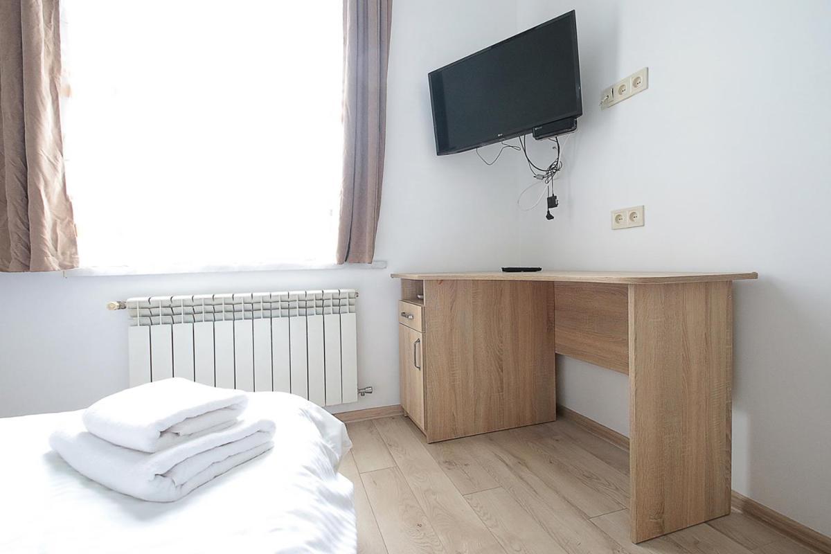 Buk Apartments On Doroshenka 29 ลวีฟ ภายนอก รูปภาพ