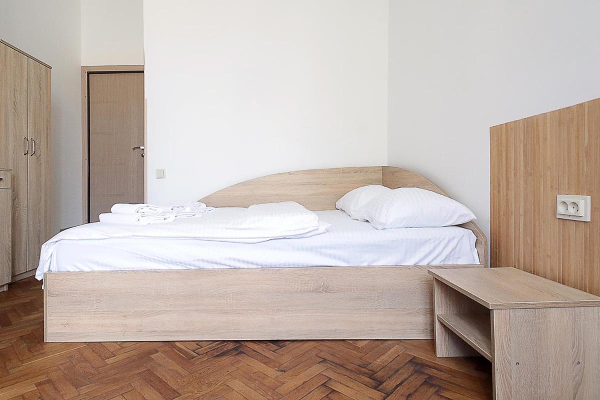 Buk Apartments On Doroshenka 29 ลวีฟ ภายนอก รูปภาพ