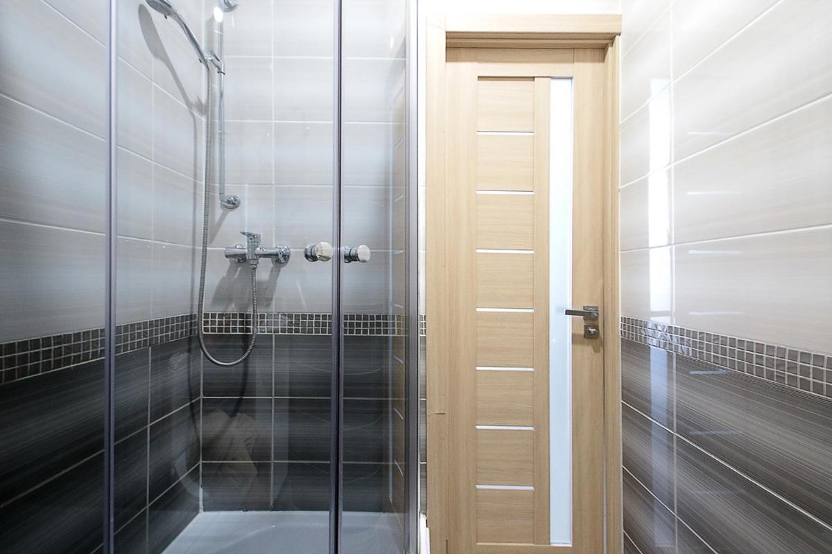 Buk Apartments On Doroshenka 29 ลวีฟ ภายนอก รูปภาพ