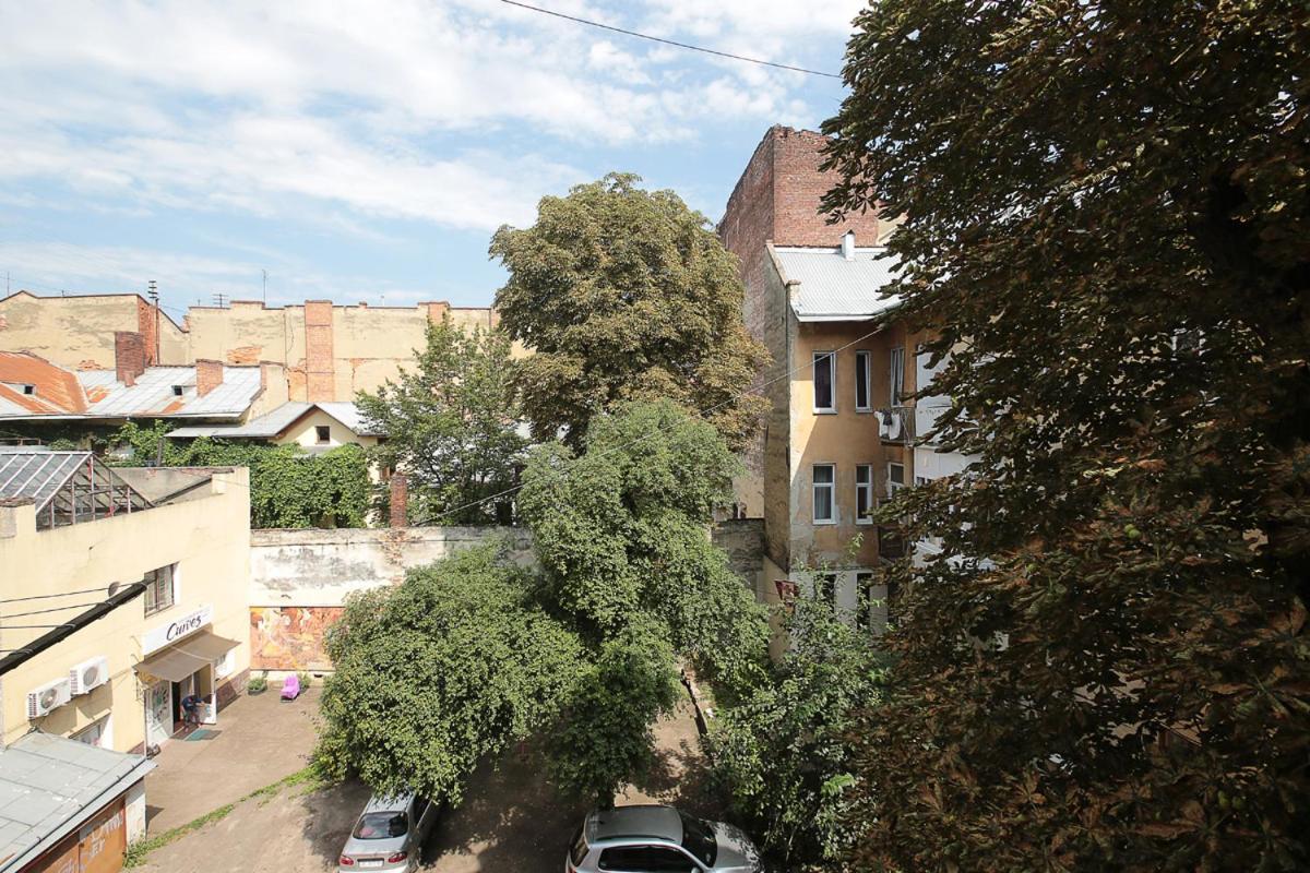 Buk Apartments On Doroshenka 29 ลวีฟ ภายนอก รูปภาพ