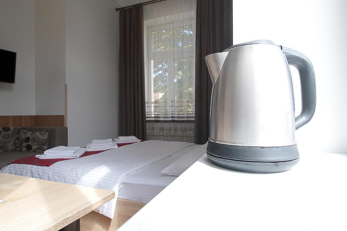 Buk Apartments On Doroshenka 29 ลวีฟ ภายนอก รูปภาพ