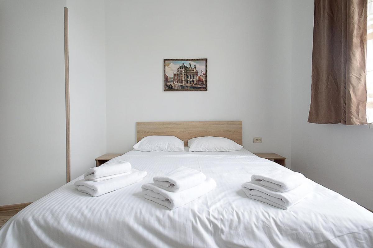 Buk Apartments On Doroshenka 29 ลวีฟ ภายนอก รูปภาพ