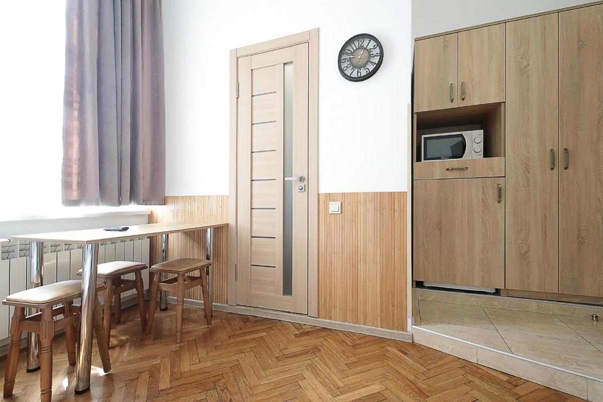 Buk Apartments On Doroshenka 29 ลวีฟ ภายนอก รูปภาพ