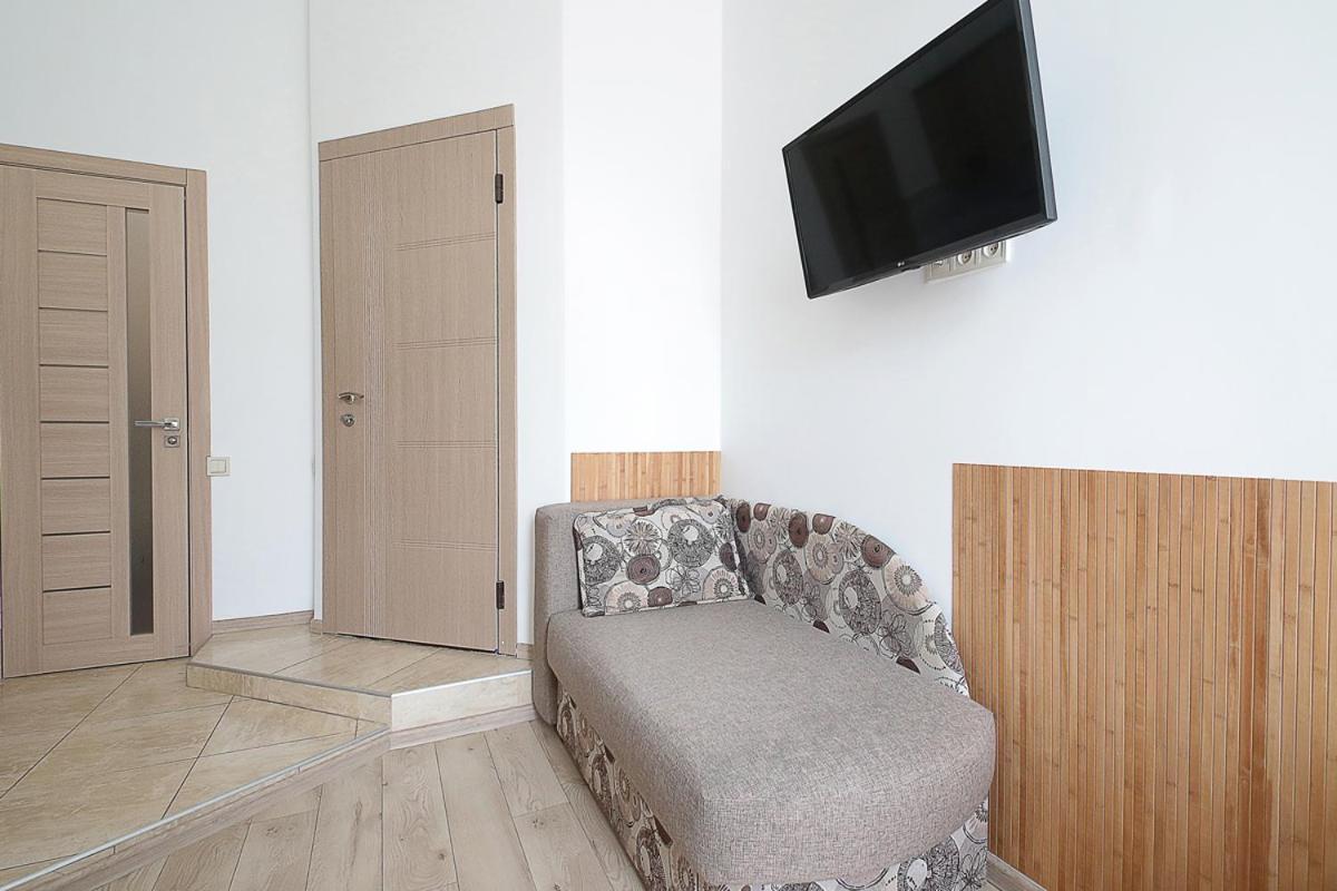 Buk Apartments On Doroshenka 29 ลวีฟ ภายนอก รูปภาพ