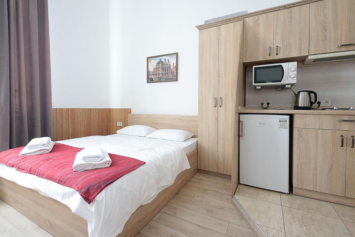 Buk Apartments On Doroshenka 29 ลวีฟ ภายนอก รูปภาพ