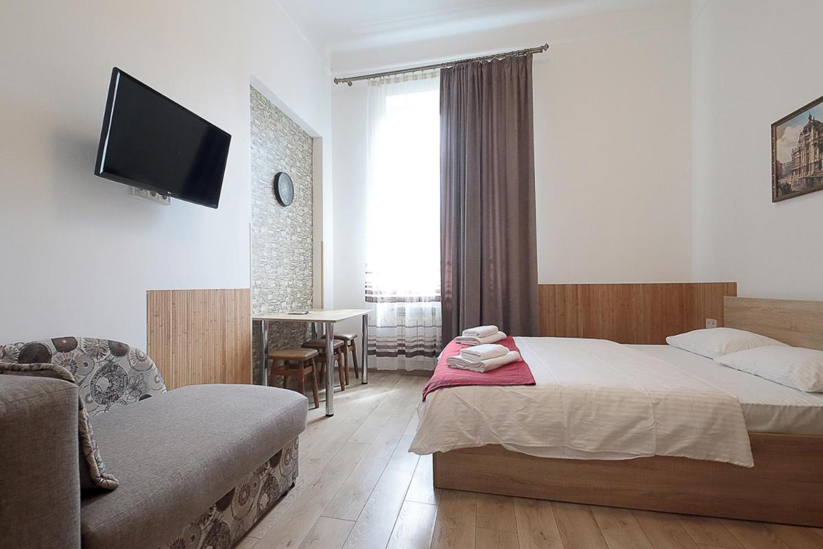 Buk Apartments On Doroshenka 29 ลวีฟ ภายนอก รูปภาพ