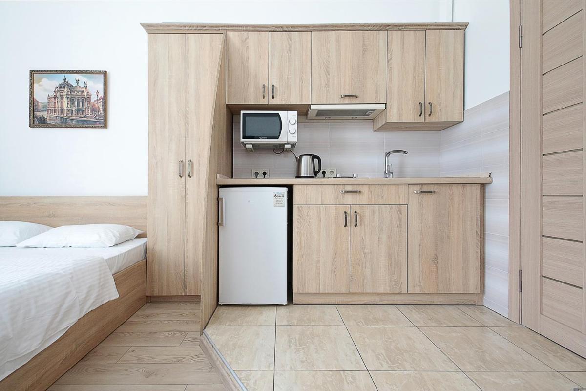 Buk Apartments On Doroshenka 29 ลวีฟ ภายนอก รูปภาพ